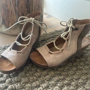 Miss Mooz Unique Earthy Organic Looking  Sandals